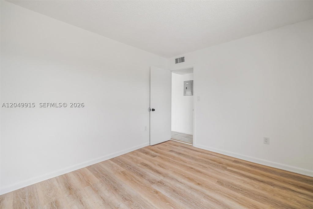 Real estate property located at 6200 Flagler St #208, Miami-dade, Fair Lawn, Miami, FL