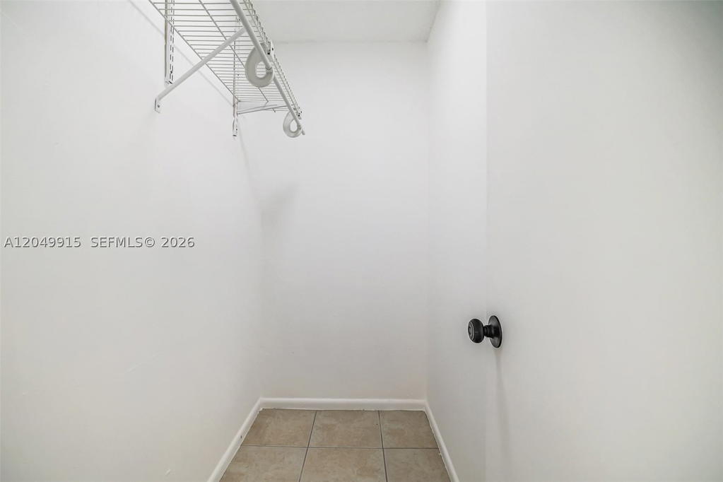 Real estate property located at 6200 Flagler St #208, Miami-dade, Fair Lawn, Miami, FL