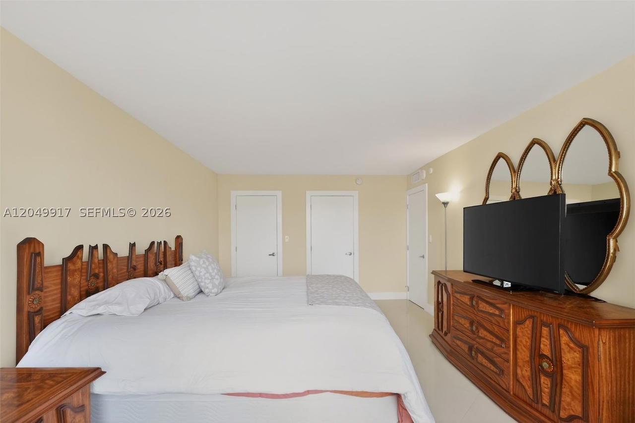 Real estate property located at 230 174th St #902, Miami-dade, Winston Tower 300, Sunny Isles Beach, FL
