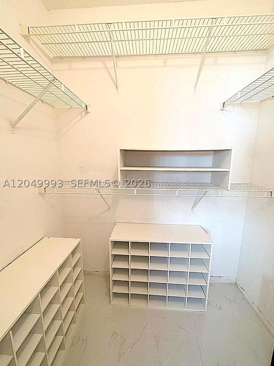 Real estate property located at 770 Claughton Island Dr #602, Miami-dade, Isola Condo, Miami, FL