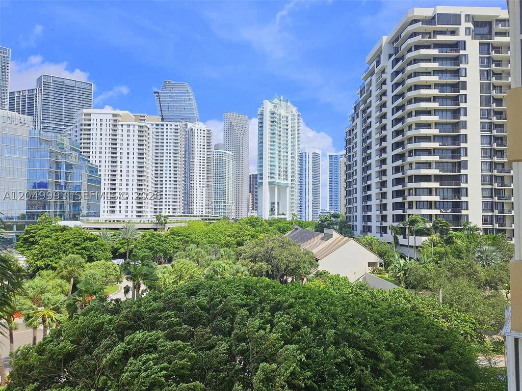 Real estate property located at 770 Claughton Island Dr #602, Miami-dade, Isola Condo, Miami, FL