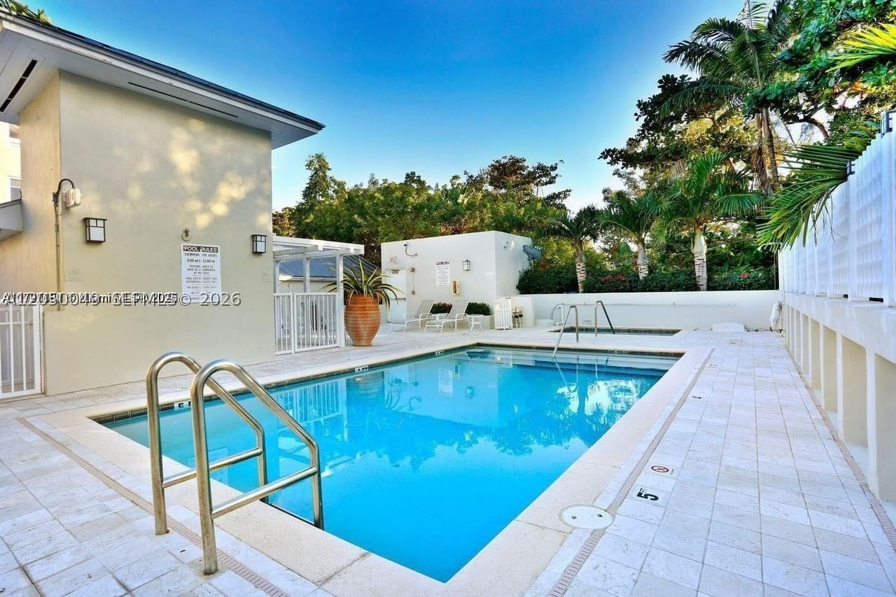 Real estate property located at 3540 Main Hwy #204, Miami-dade, Grove Garden Residences C, Miami, FL