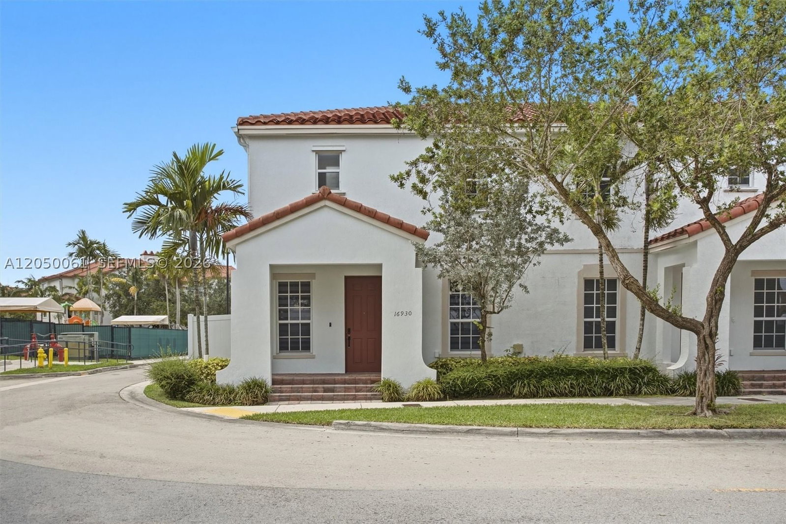 Real estate property located at 16930 90th St, Miami-dade, Kendall Commons Residenti, Miami, FL