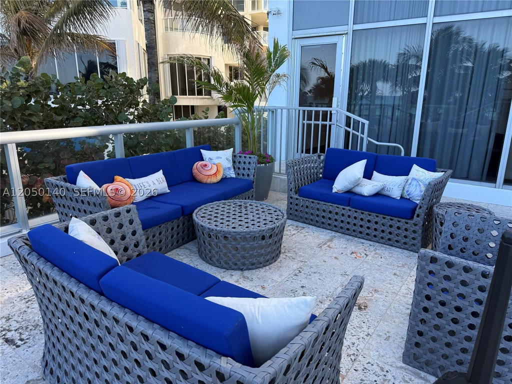 Real estate property located at , Miami-dade, M Resort Residences Condo, Sunny Isles Beach, FL
