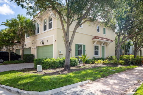 Real estate property located at 3300 126th Ter, Broward, Sawgrass Lakes, Sunrise, FL