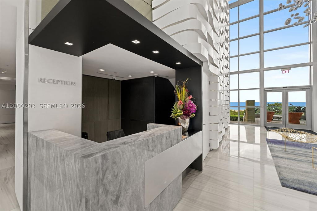 Real estate property located at 1455 Ocean Dr #1009, Miami-dade, Il Villaggio On South Bea, Miami Beach, FL
