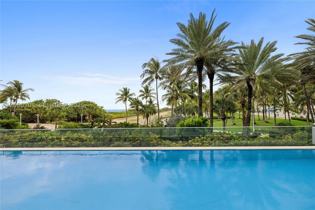 Real estate property located at 1455 Ocean Dr #1009, Miami-dade, Il Villaggio On South Bea, Miami Beach, FL