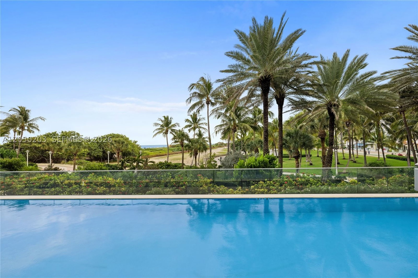 Real estate property located at 1455 Ocean Dr #1009, Miami-dade, Il Villaggio On South Bea, Miami Beach, FL