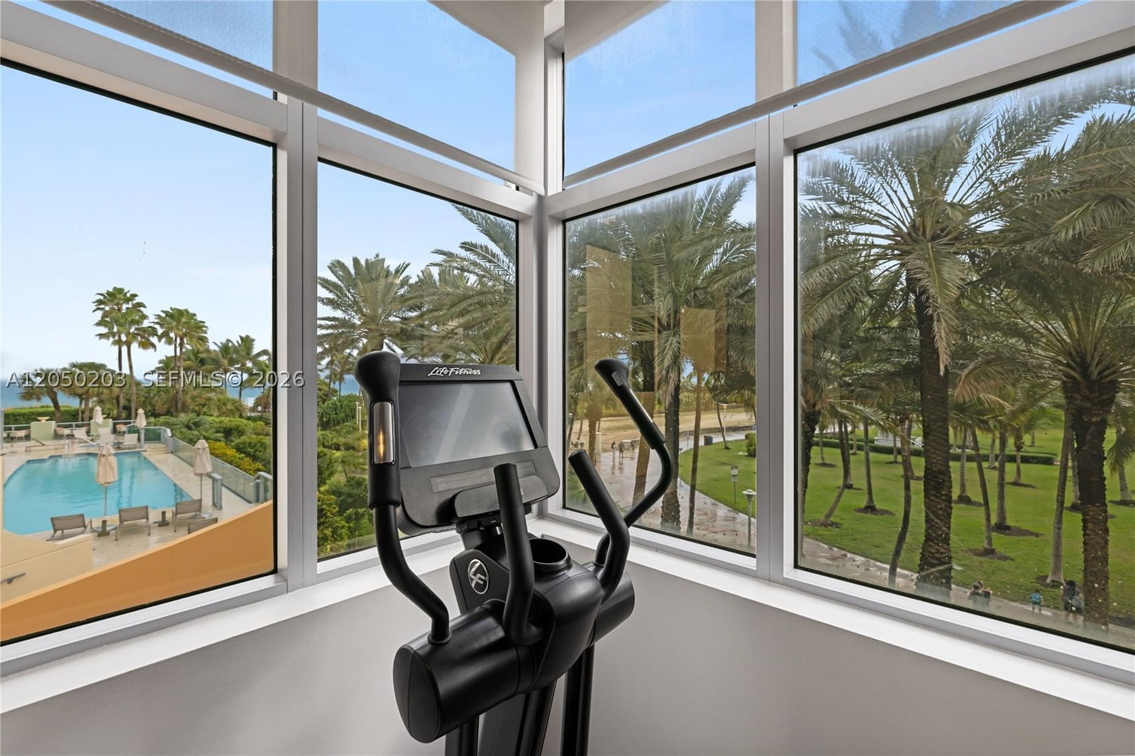 Real estate property located at 1455 Ocean Dr #1009, Miami-dade, Il Villaggio On South Bea, Miami Beach, FL