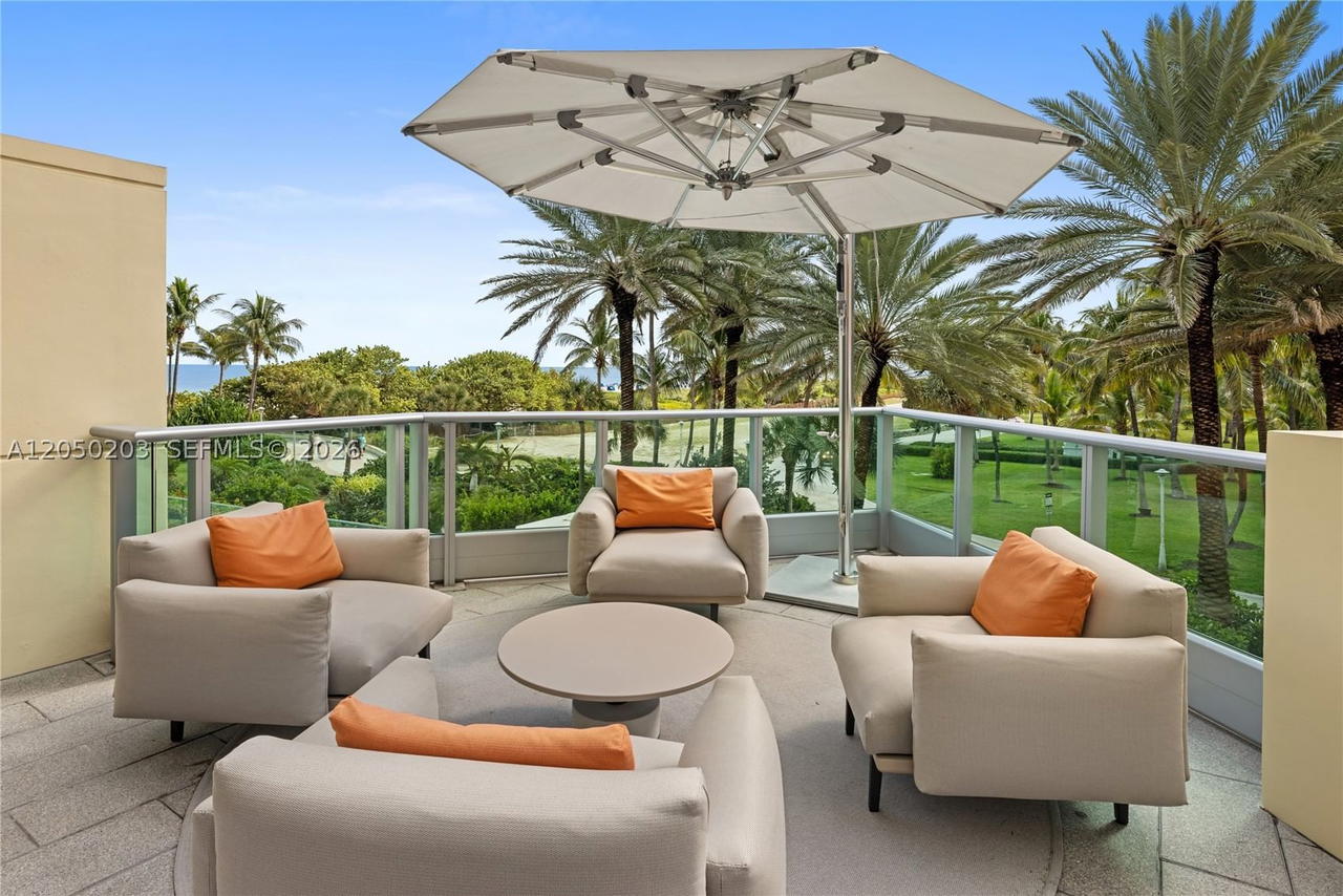 Real estate property located at 1455 Ocean Dr #1009, Miami-dade, Il Villaggio On South Bea, Miami Beach, FL