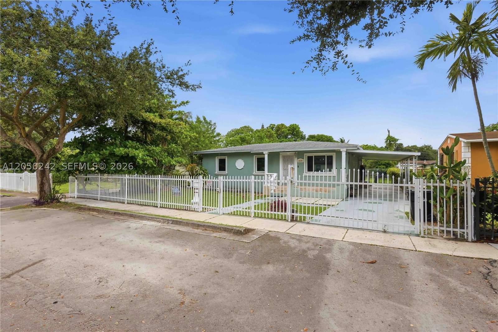 Real estate property located at 1630 124th St, Miami-dade, Park Ridge, North Miami, FL