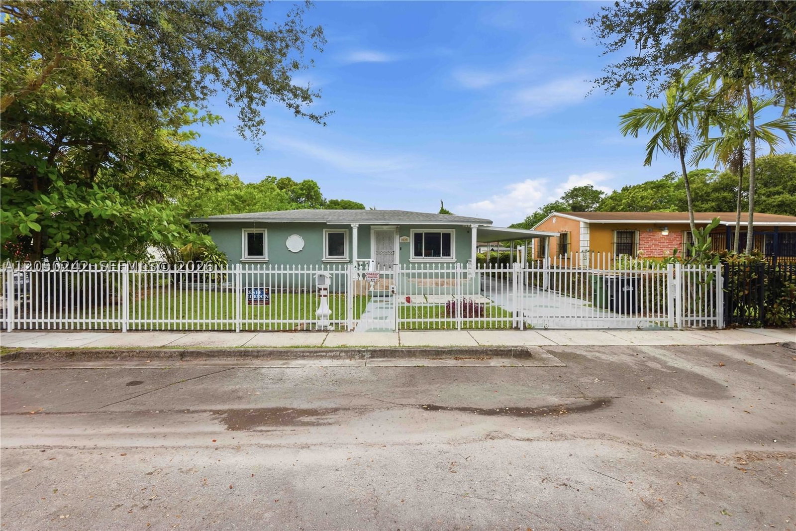 Real estate property located at 1630 124th St, Miami-dade, Park Ridge, North Miami, FL