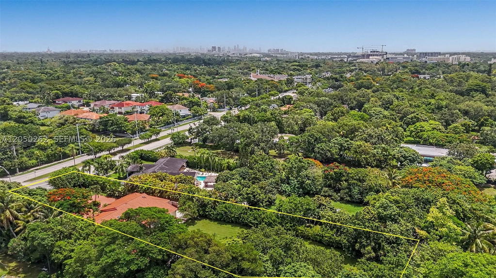 Real estate property located at 7030 72nd Street, Miami-dade, Sunswept Groves, Miami, FL