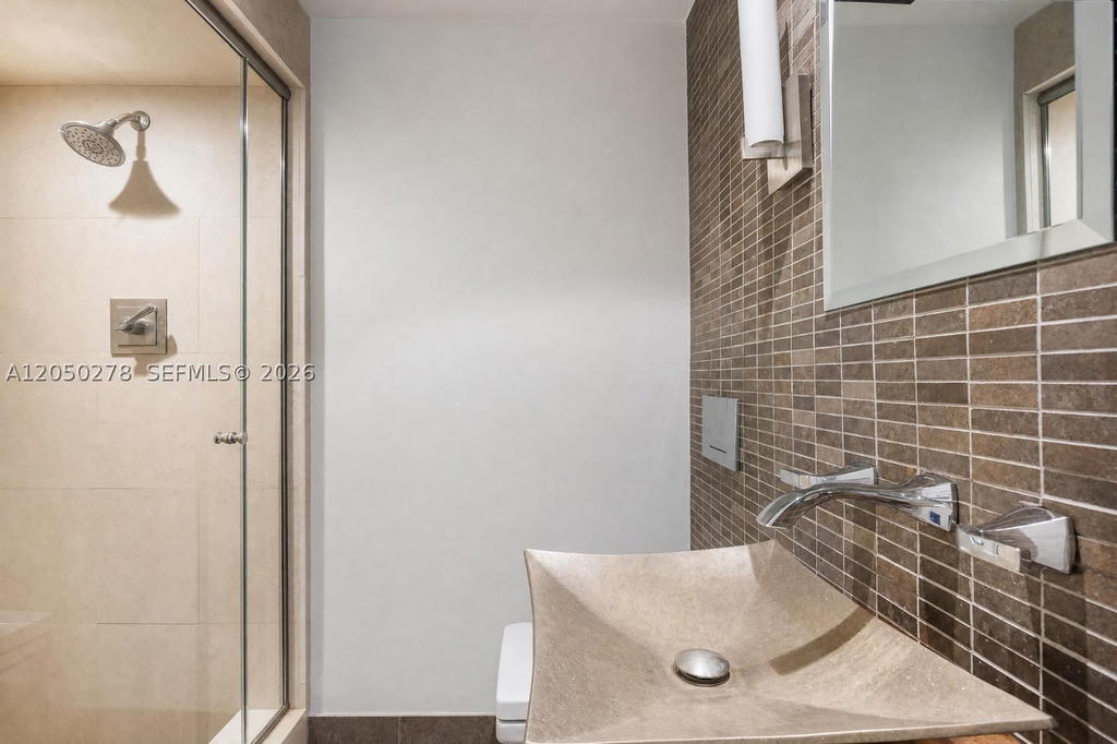 Real estate property located at 1548 Biarritz Dr, Miami-dade, Isle Of Normandy Trouvill, Miami Beach, FL