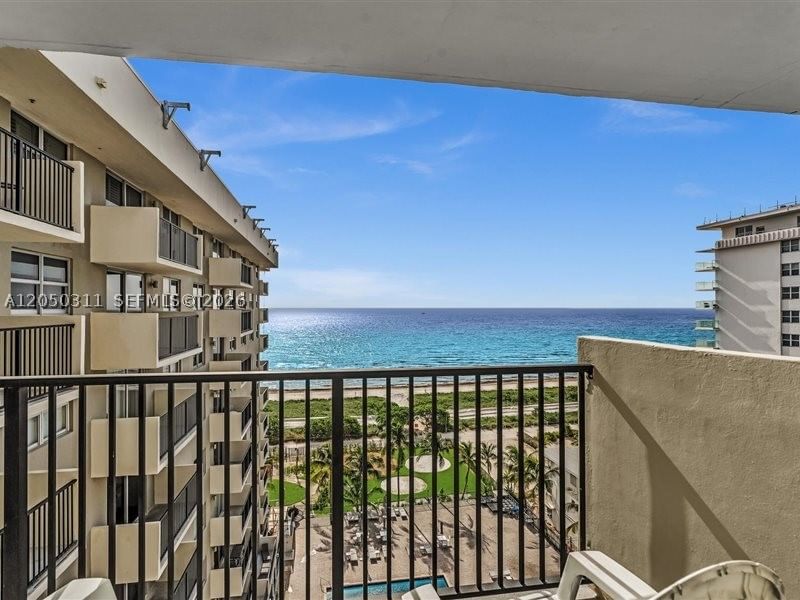 Real estate property located at 9273 Collins Ave #1010, Miami-dade, Manatee Condo, Surfside, FL