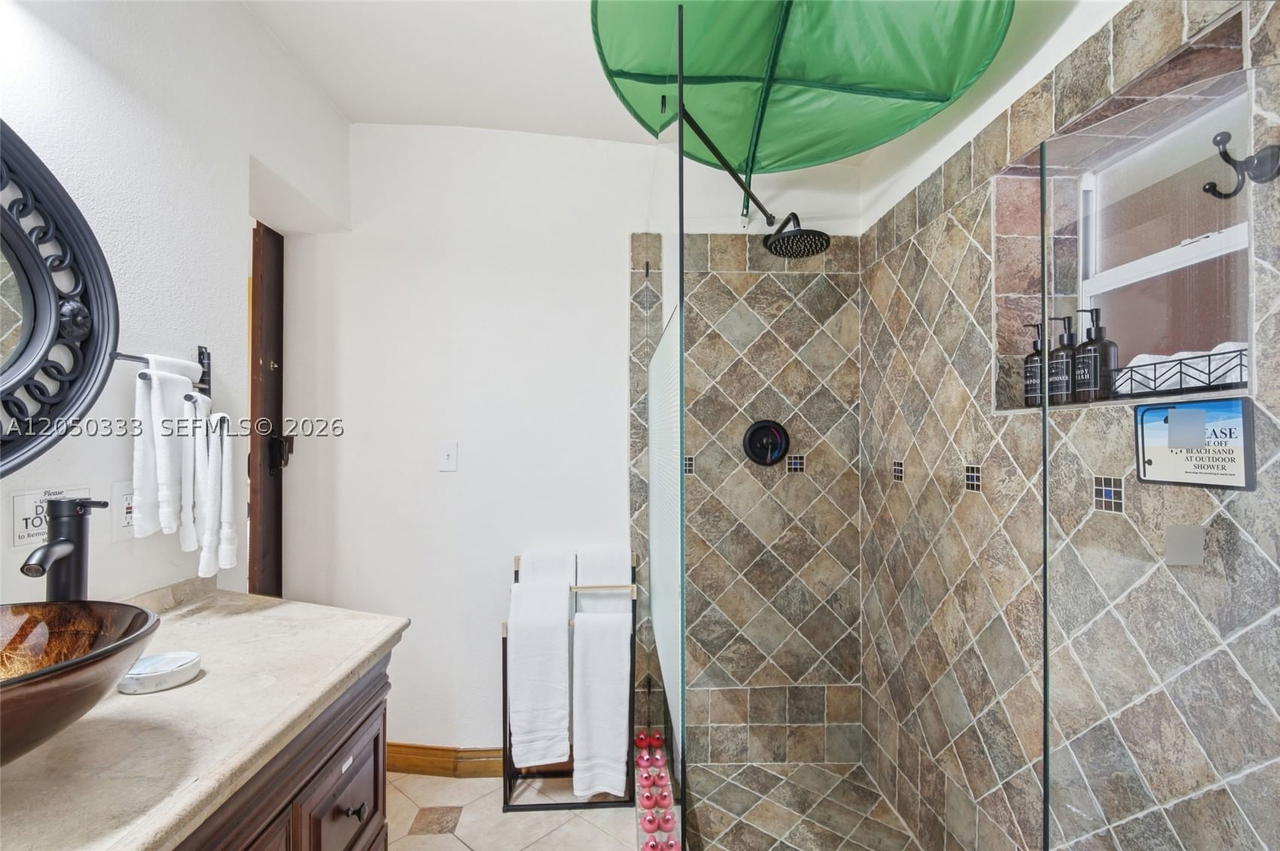 Real estate property located at 2538 Liberty St, Broward, Hollywood Park, Hollywood, FL