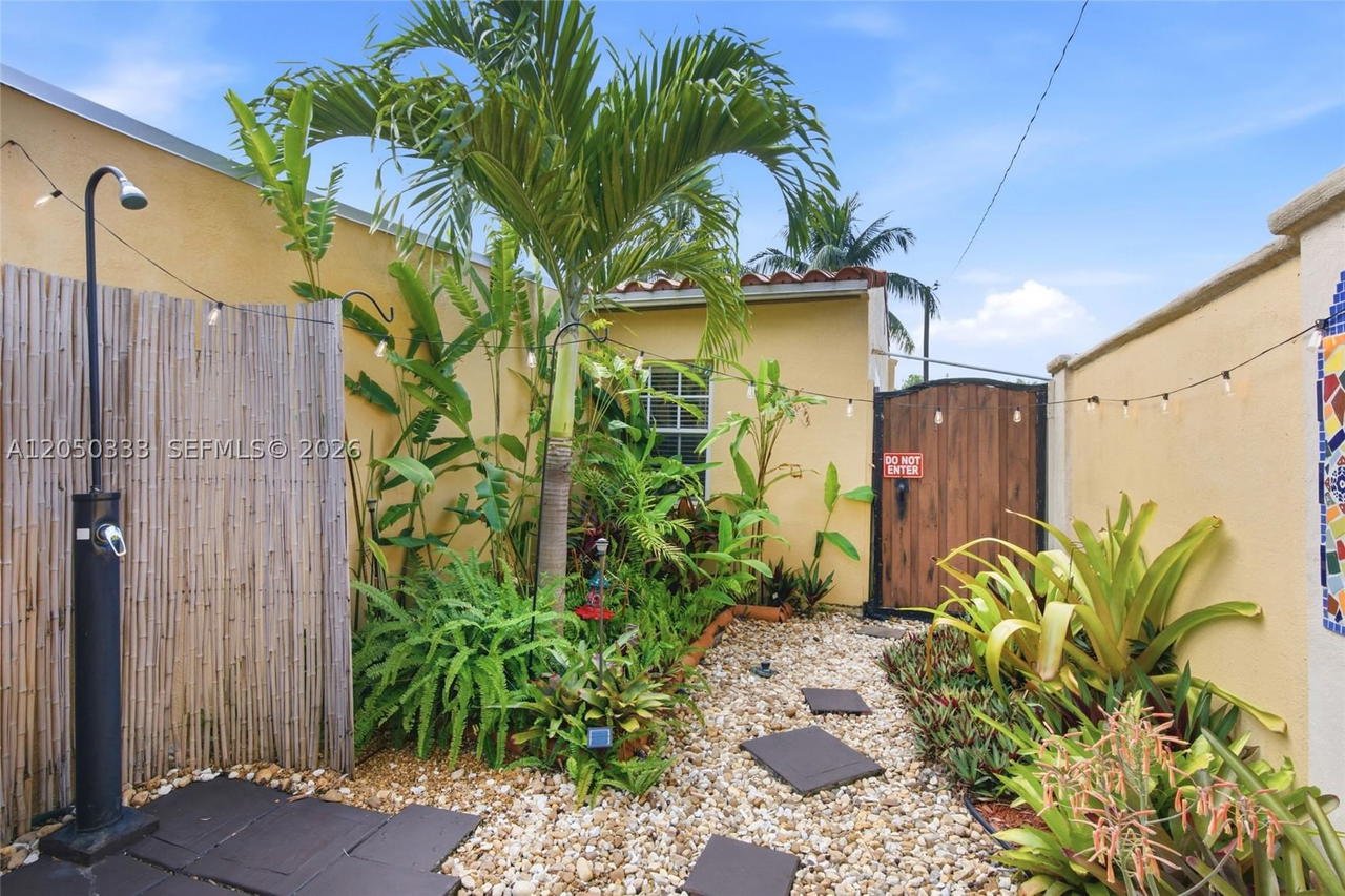 Real estate property located at 2538 Liberty St, Broward, Hollywood Park, Hollywood, FL