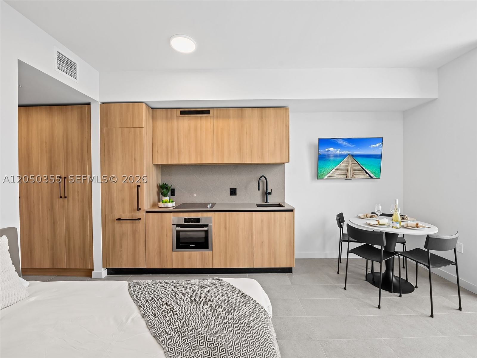 Real estate property located at 121 5th St #3704, Miami-dade, 501 First Residences, Miami, FL