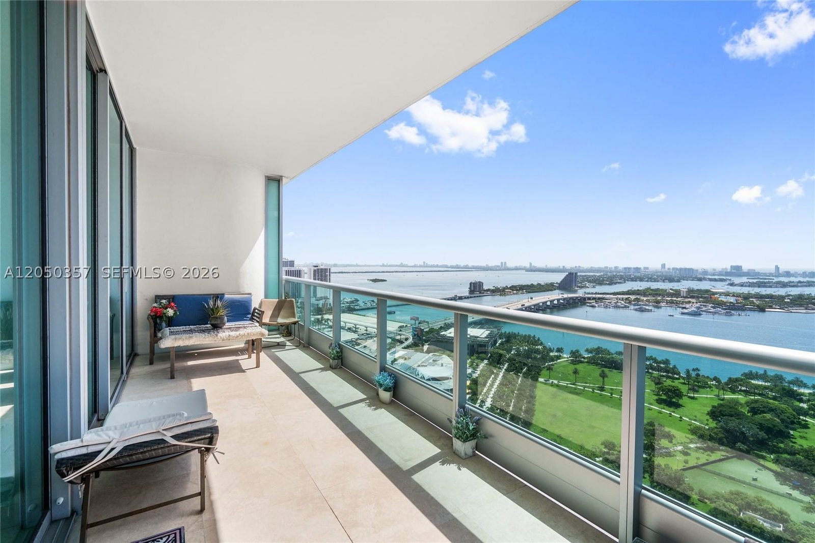 Real estate property located at 900 Biscayne Blvd #3704, Miami-dade, 900 Biscayne Bay Condo, Miami, FL