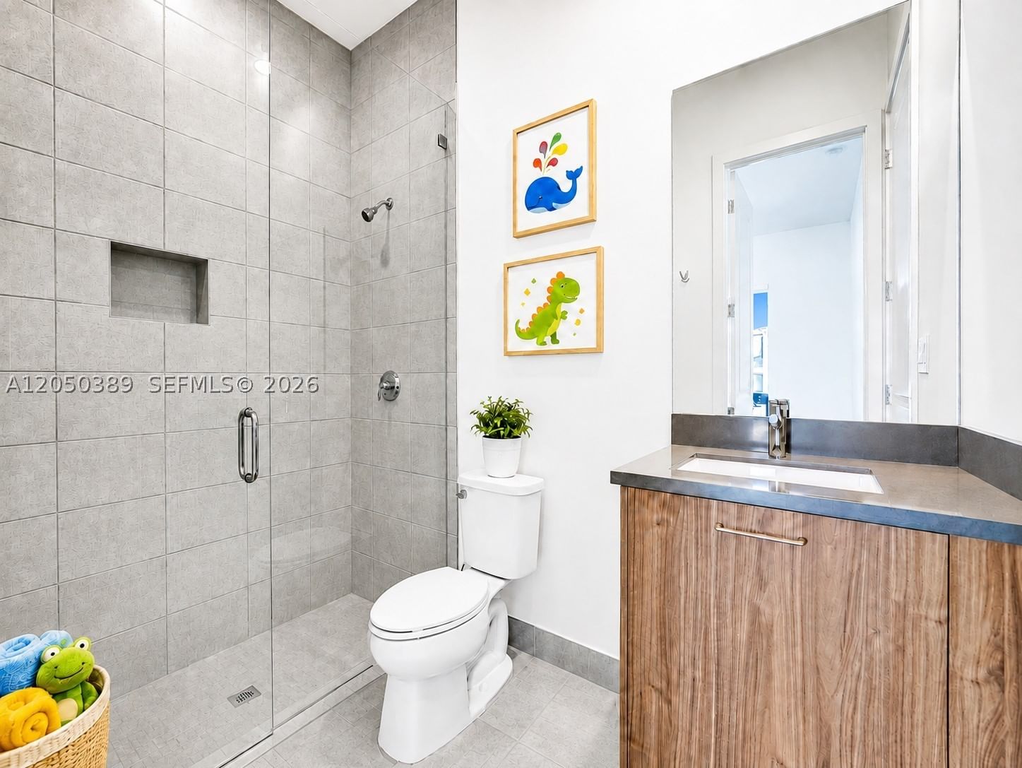 Real estate property located at 5736 104th Ter, Broward, Kingfisher Reserve, Cooper City, FL