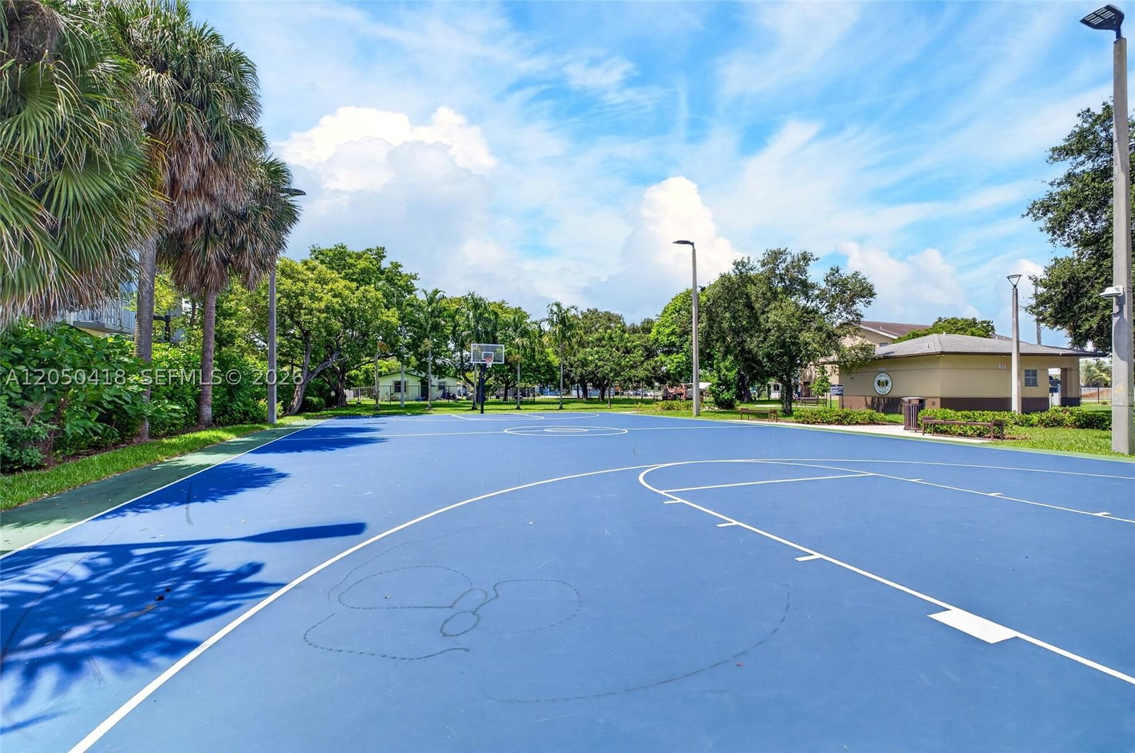 Real estate property located at 405 35th Ct #5, Broward, Urban Village At 5th Ave, Oakland Park, FL