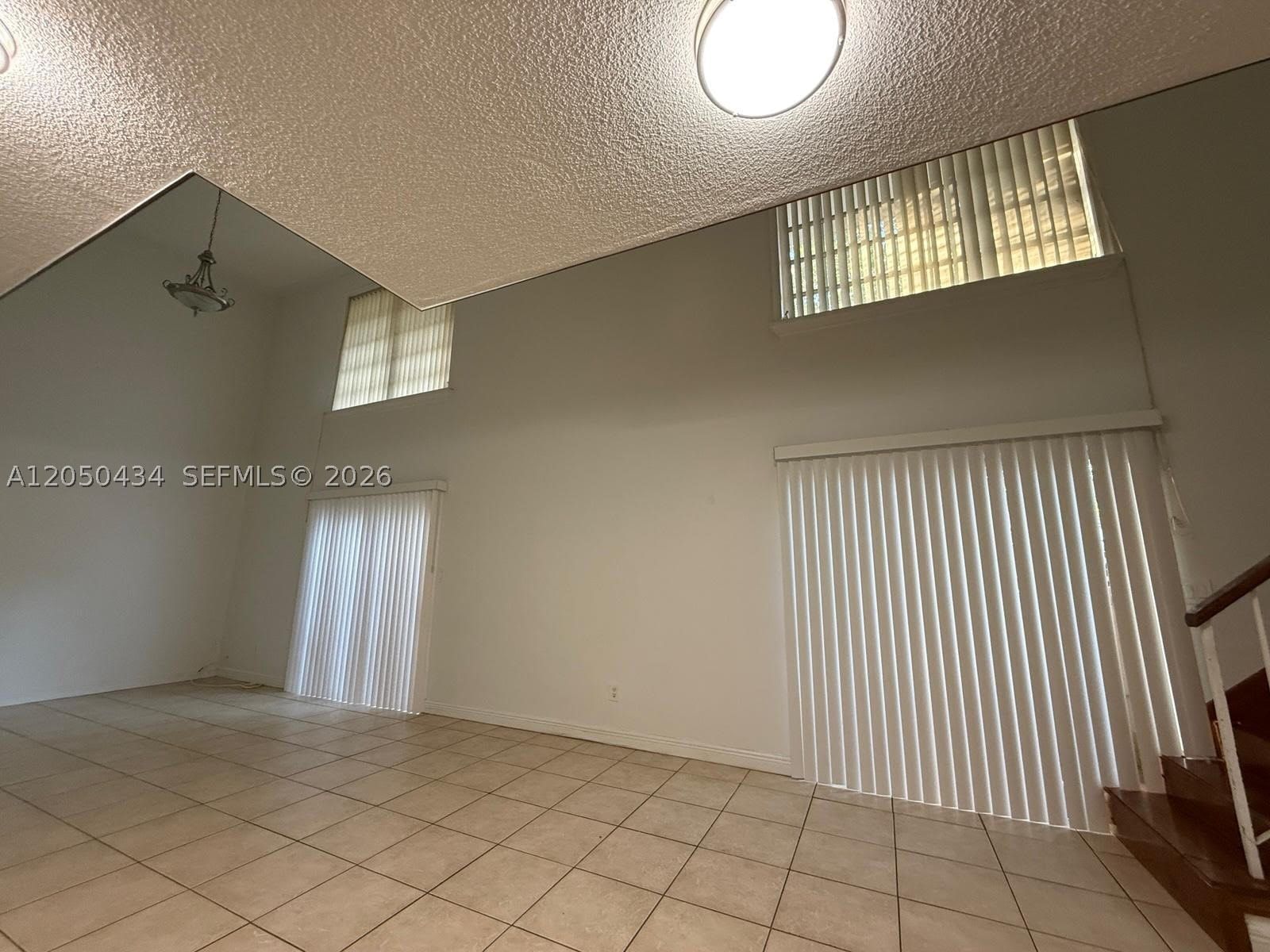 Real estate property located at 8600 109th Ave #4-112, Miami-dade, Courtyards At Kendall Con, Miami, FL