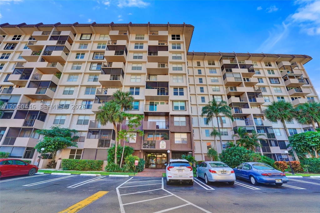 Real estate property located at 777 Federal Hwy #910RP, Broward, Island Club Two Condo, Pompano Beach, FL