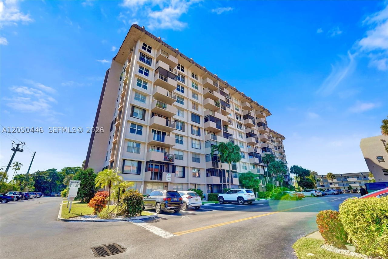 Real estate property located at 777 Federal Hwy #910RP, Broward, Island Club Two Condo, Pompano Beach, FL