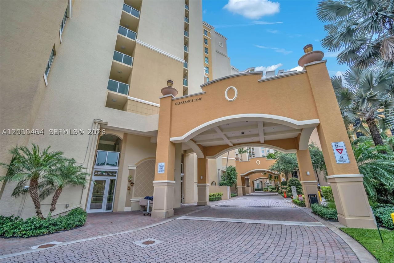 Real estate property located at 3340 190th St #1206, Miami-dade, Aventura Marina Condo Num, Aventura, FL