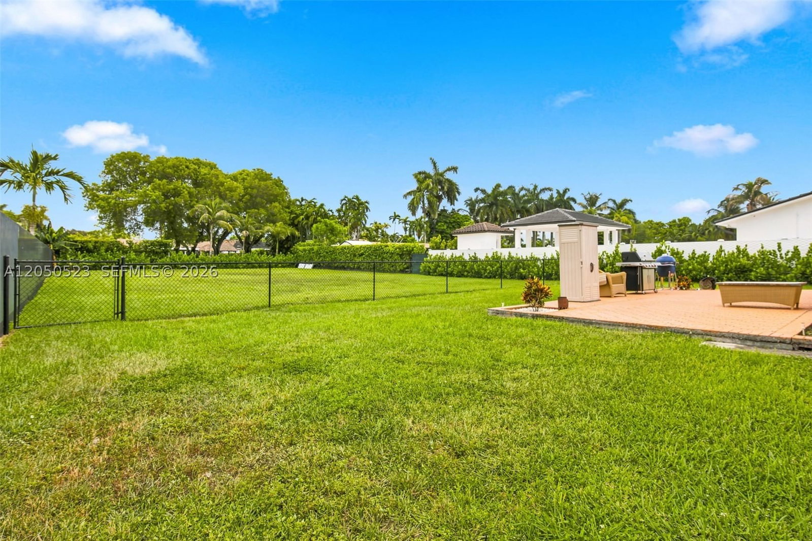 Real estate property located at 1911 126th Ct, Miami-dade, International Gardens Sec, Miami, FL