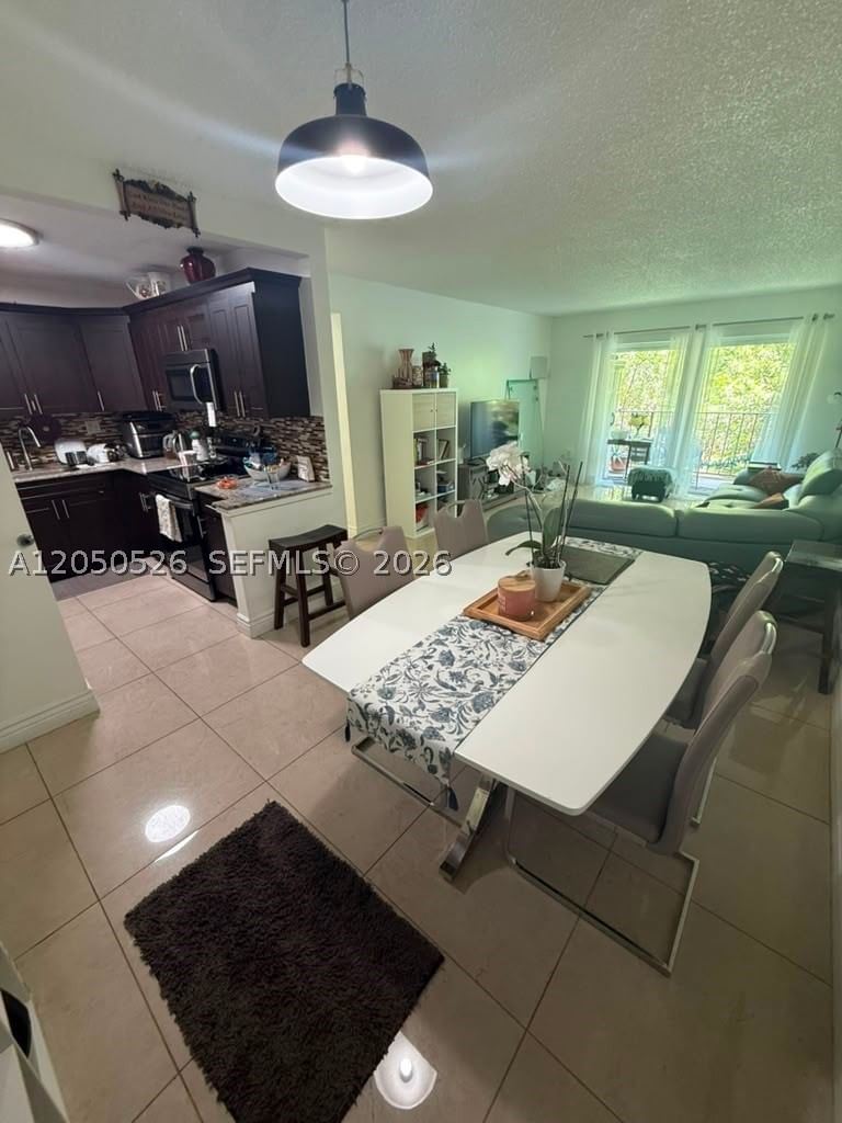 Real estate property located at 9405 Flagler St #212D, Miami-dade, Castillian Club Condo, Miami, FL