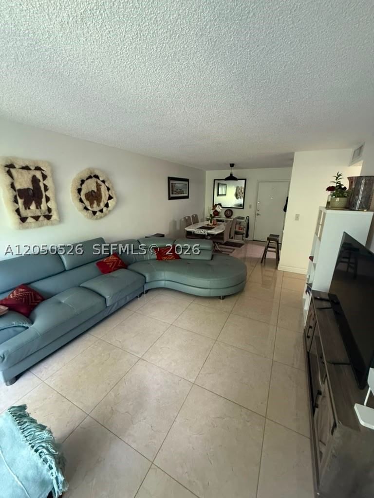 Real estate property located at 9405 Flagler St #212D, Miami-dade, Castillian Club Condo, Miami, FL