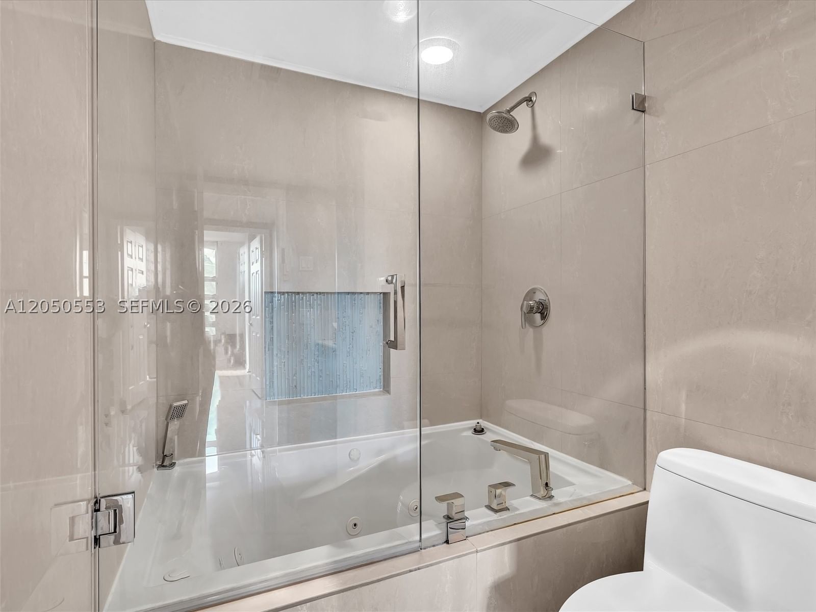 Real estate property located at 4400 Hillcrest Dr #617B, Broward, Hillcrest No 21 Condo, Hollywood, FL