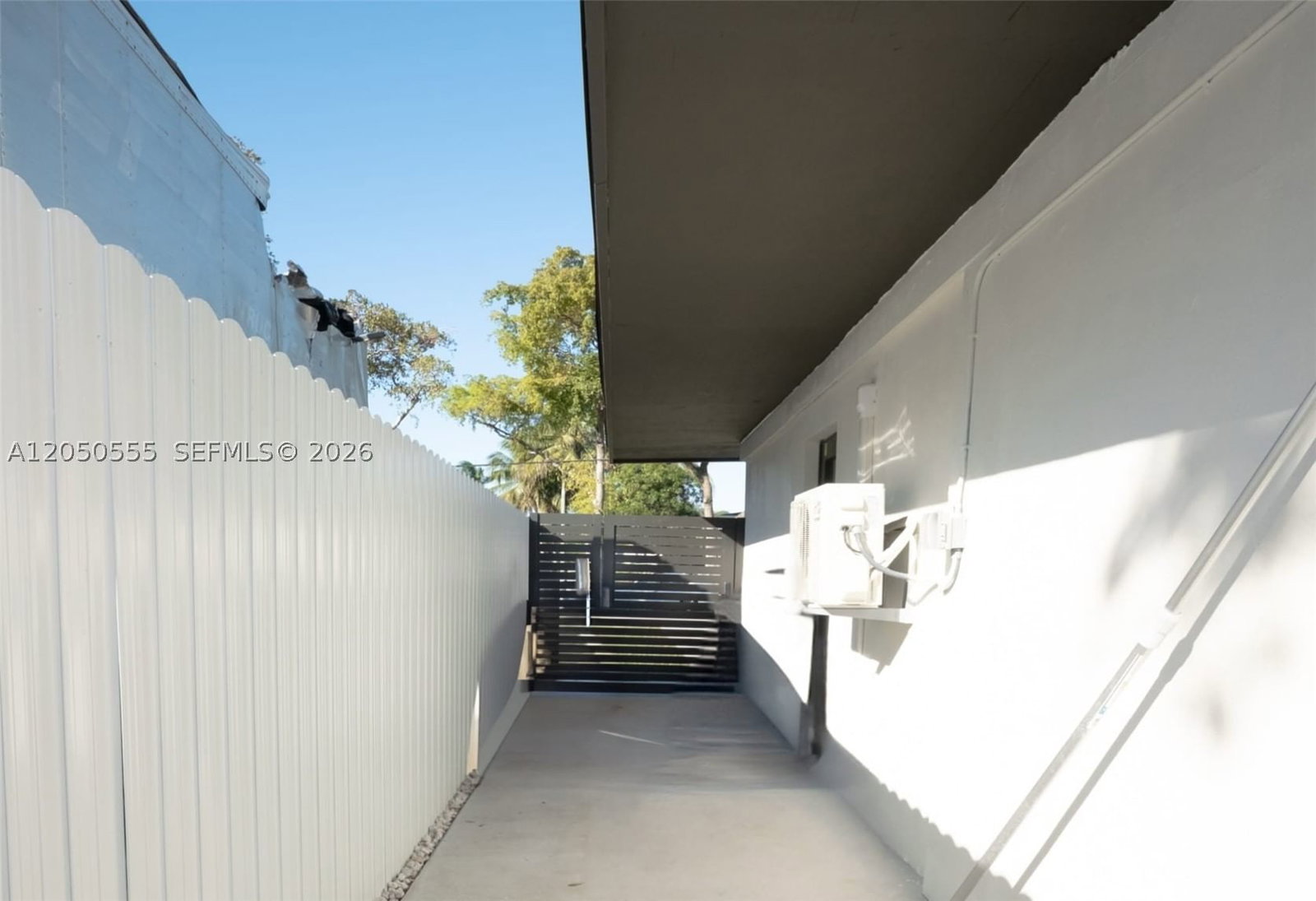 Real estate property located at 15411 10th Ave, Miami-dade, Breezeswept Heights, North Miami Beach, FL