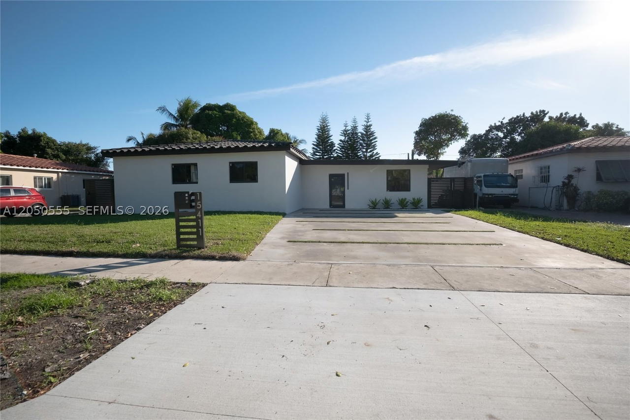 Real estate property located at 15411 10th Ave, Miami-dade, Breezeswept Heights, North Miami Beach, FL