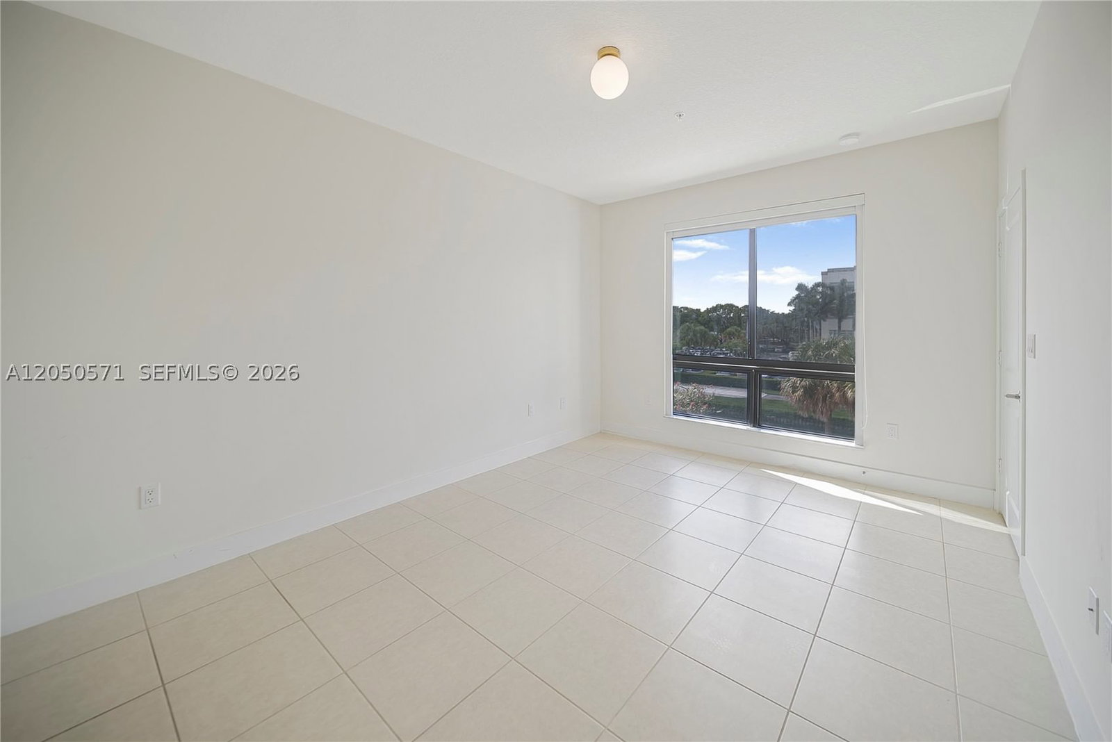 Real estate property located at 8265 41st St C-202, Miami-dade, Downtown Doral South Phas, Doral, FL