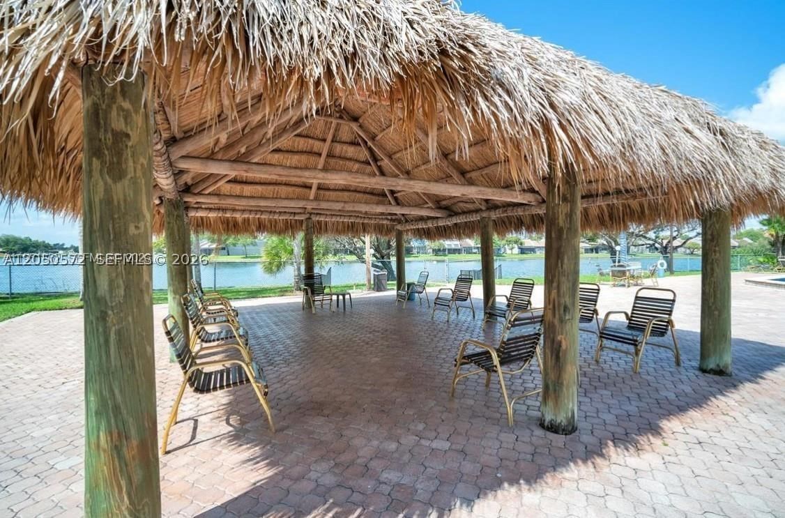 Real estate property located at 1101 Colony Point Cir #102, Broward, Colony Point 4 Condo, Pembroke Pines, FL