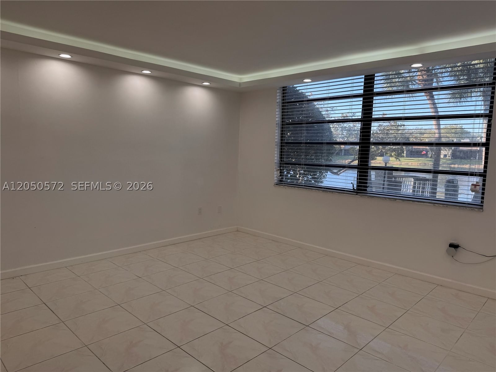 Real estate property located at 1101 Colony Point Cir #102, Broward, Colony Point 4 Condo, Pembroke Pines, FL