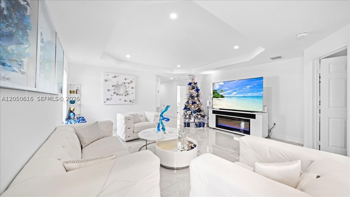 Real estate property located at 4317 Vicliff Rd, Palm Beach, Military Hill, West Palm Beach, FL