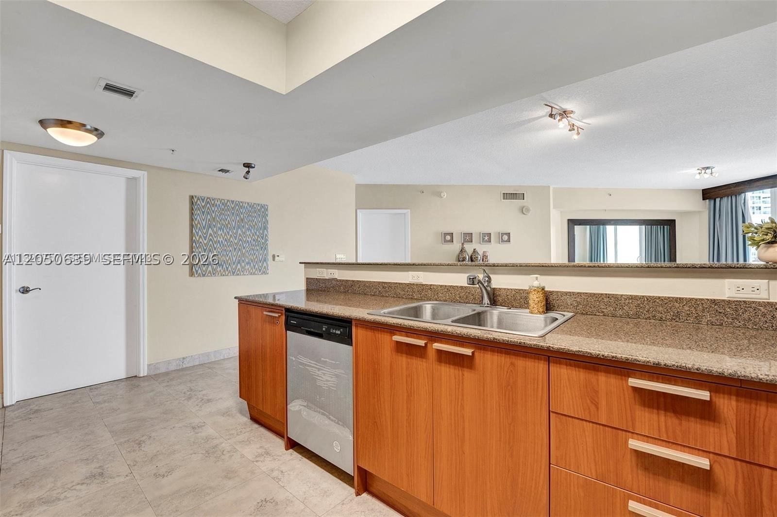 Real estate property located at 16699 Collins Ave #1605, Miami-dade, La Perla Condo, Sunny Isles Beach, FL
