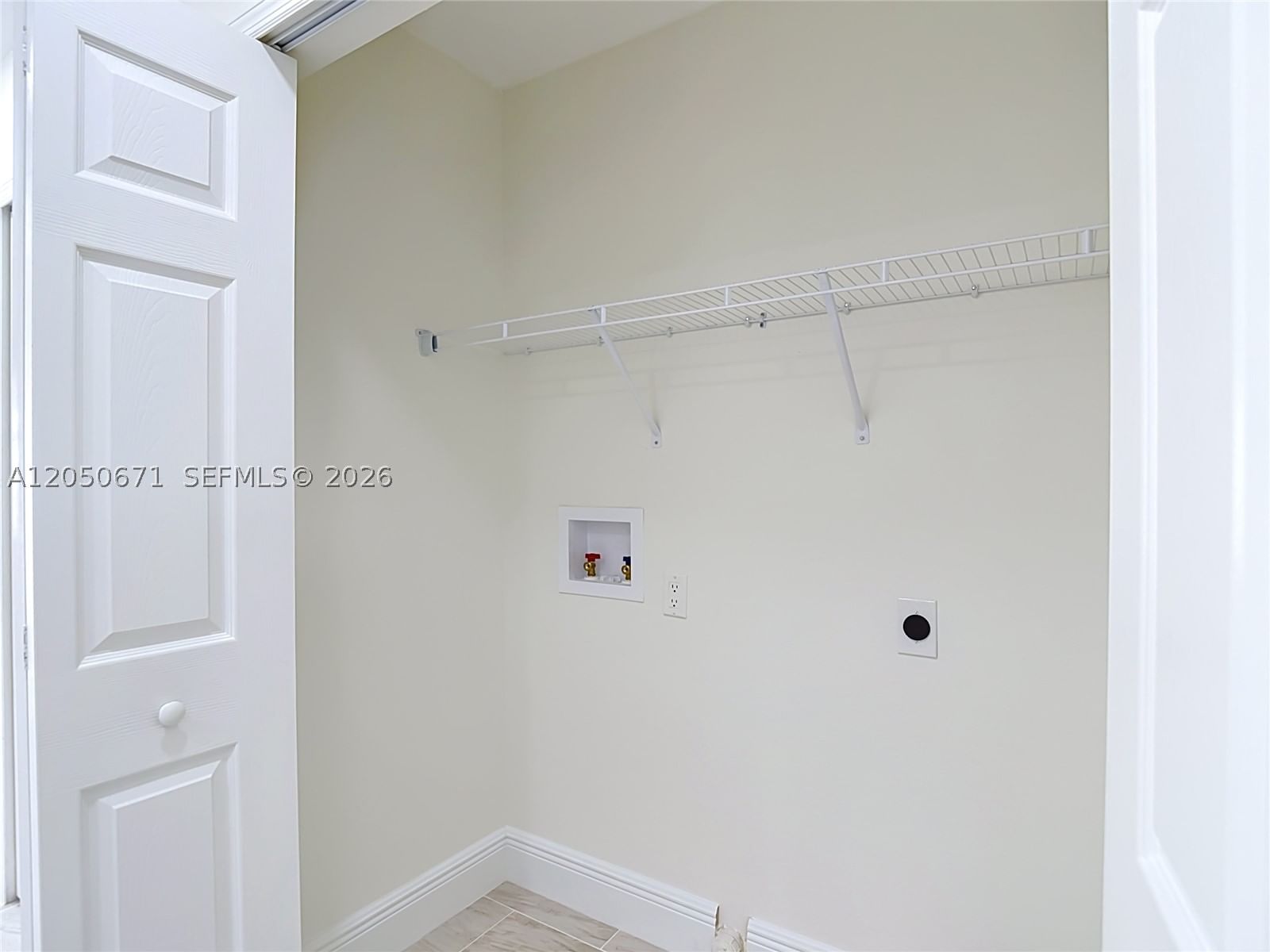 Real estate property located at 10813 Roundview Lane, Hillsborough, Wingate Village Unit 2, Tampa, FL