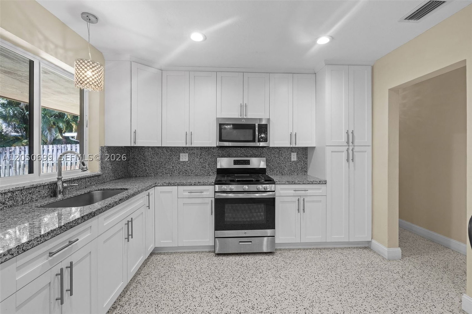 Real estate property located at 8431 Pasadena Blvd, Broward, Pasadena Lakes, Pembroke Pines, FL