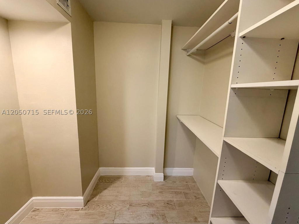 Real estate property located at 11250 14th Ct, Broward, Everglades Sugar & Land, Pembroke Pines, FL