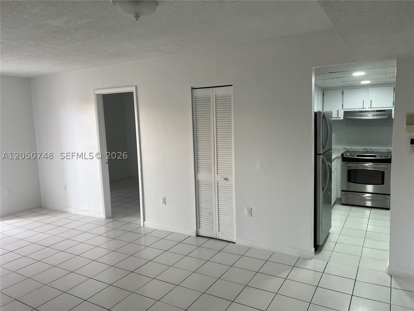 Real estate property located at 4715 7th St #407-2, Miami-dade, Sunset Villas Condo, Miami, FL