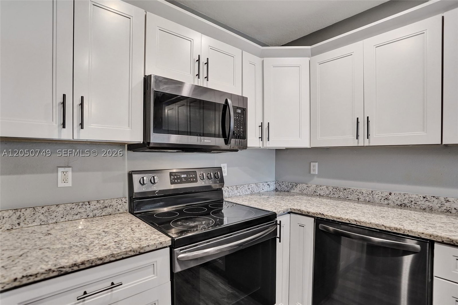 Real estate property located at 1363 Avon Ln, Broward, Hamptons Of North Lauderd, North Lauderdale, FL