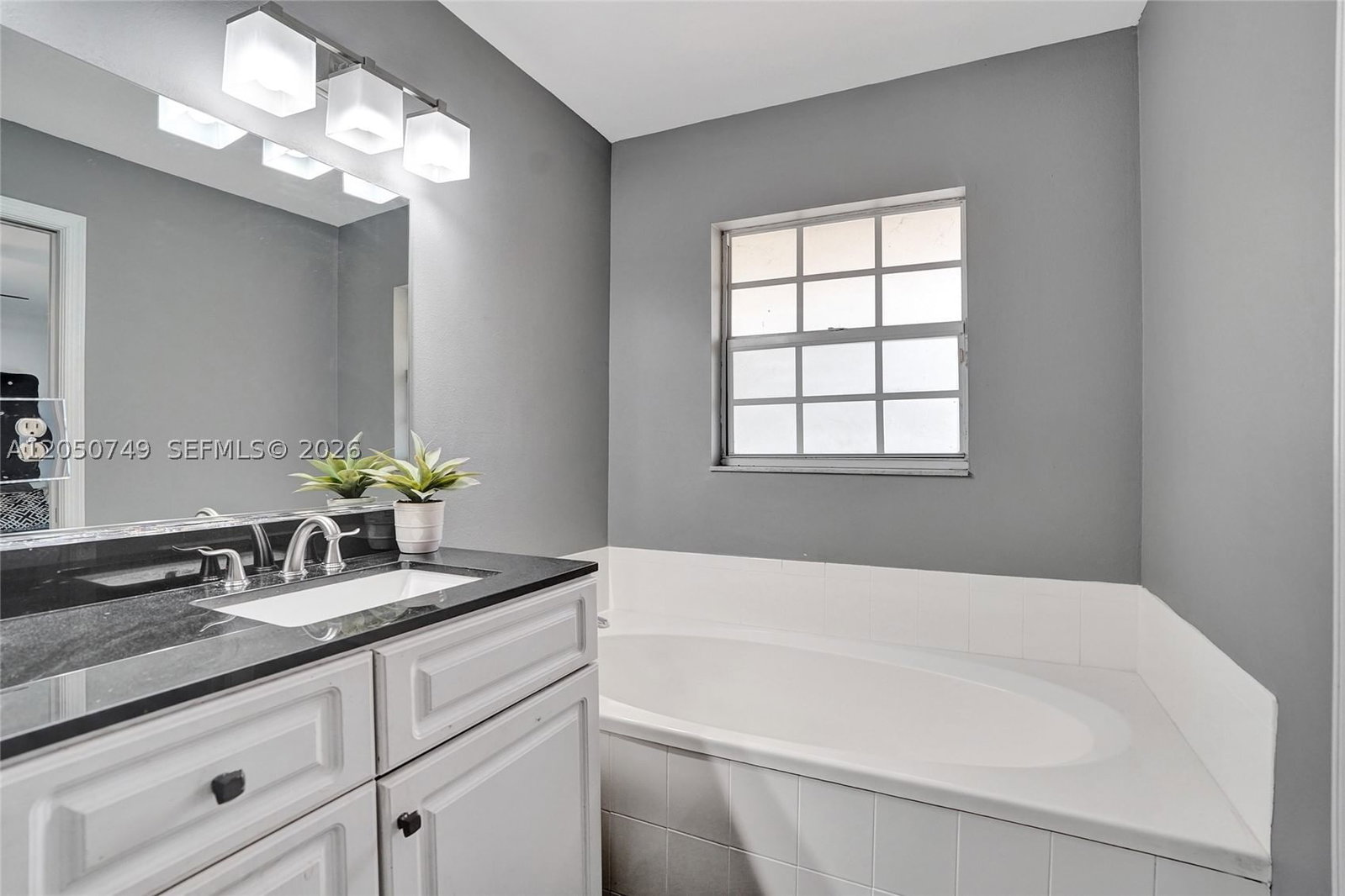 Real estate property located at 1363 Avon Ln, Broward, Hamptons Of North Lauderd, North Lauderdale, FL