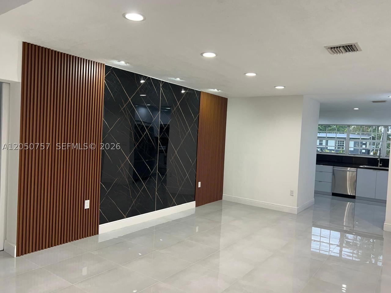 Real estate property located at 19522 37th Ct, Miami-dade, Carol City 2nd Addn, Miami Gardens, FL