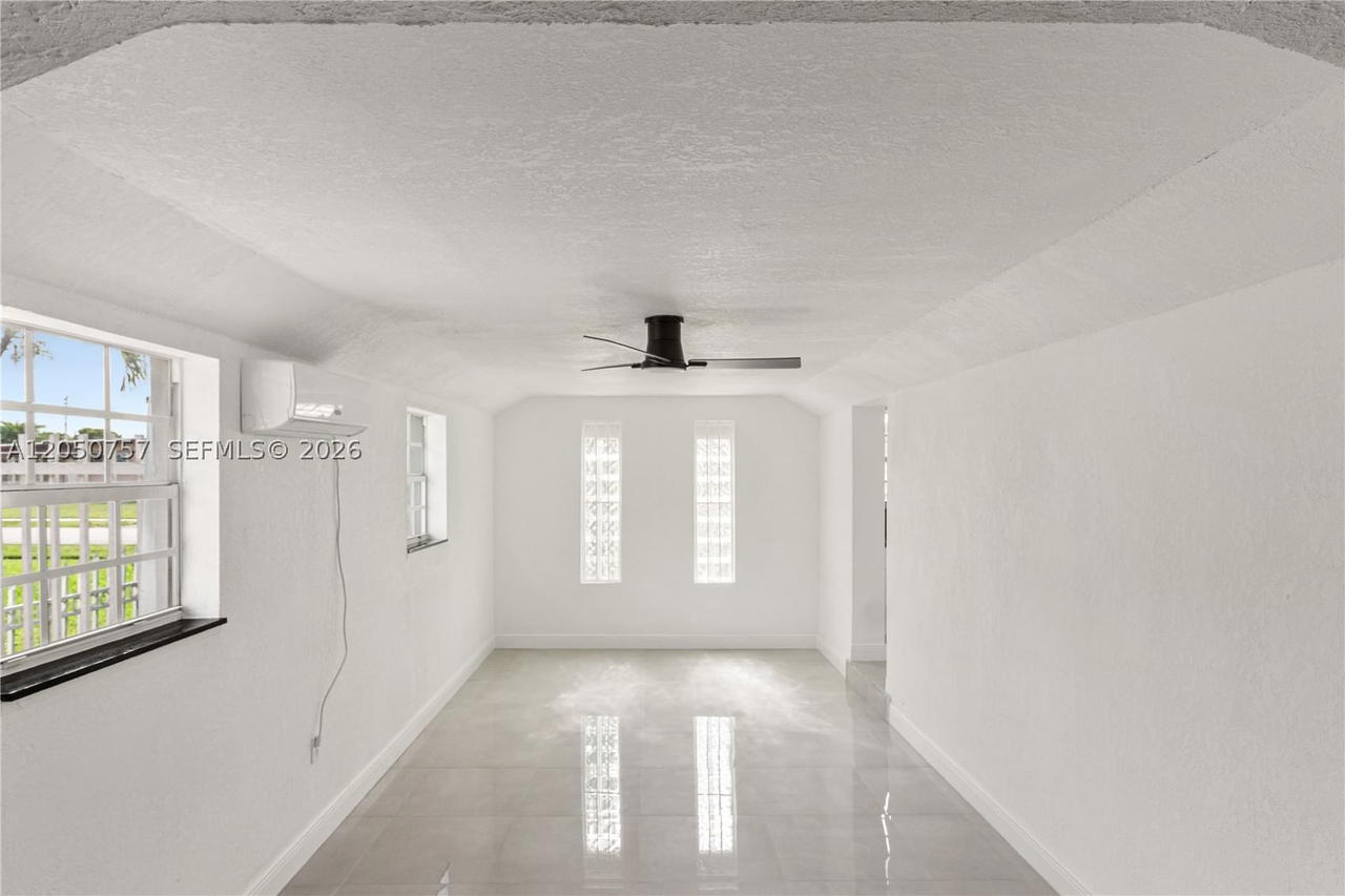 Real estate property located at 19522 37th Ct, Miami-dade, Carol City 2nd Addn, Miami Gardens, FL