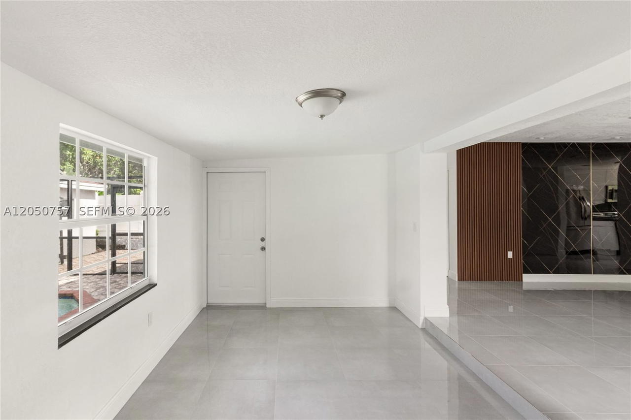 Real estate property located at 19522 37th Ct, Miami-dade, Carol City 2nd Addn, Miami Gardens, FL