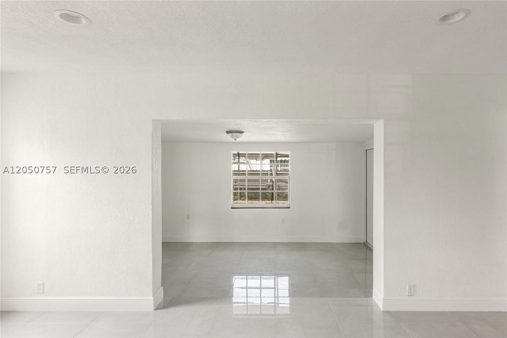 Real estate property located at 19522 37th Ct, Miami-dade, Carol City 2nd Addn, Miami Gardens, FL